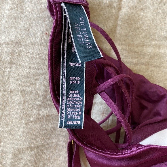Purple Very Sexy Victoria’s Secret Bra - Picture 4 of 4